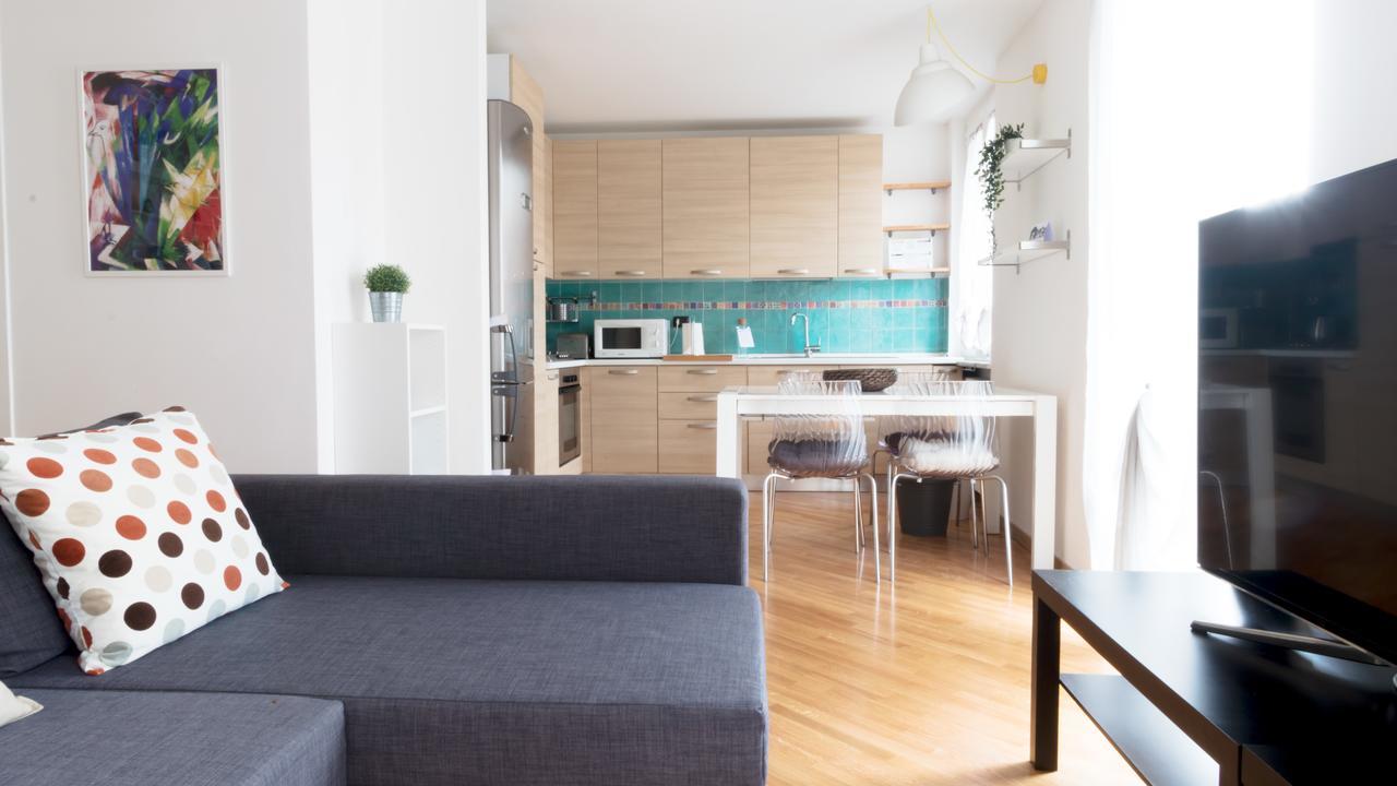 Italianway-Edolo 5 Apartment Милано Екстериор снимка